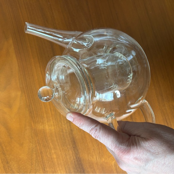 Glass Teapot with Infuser & Individually Packaged Teas - Picture 2 of 16